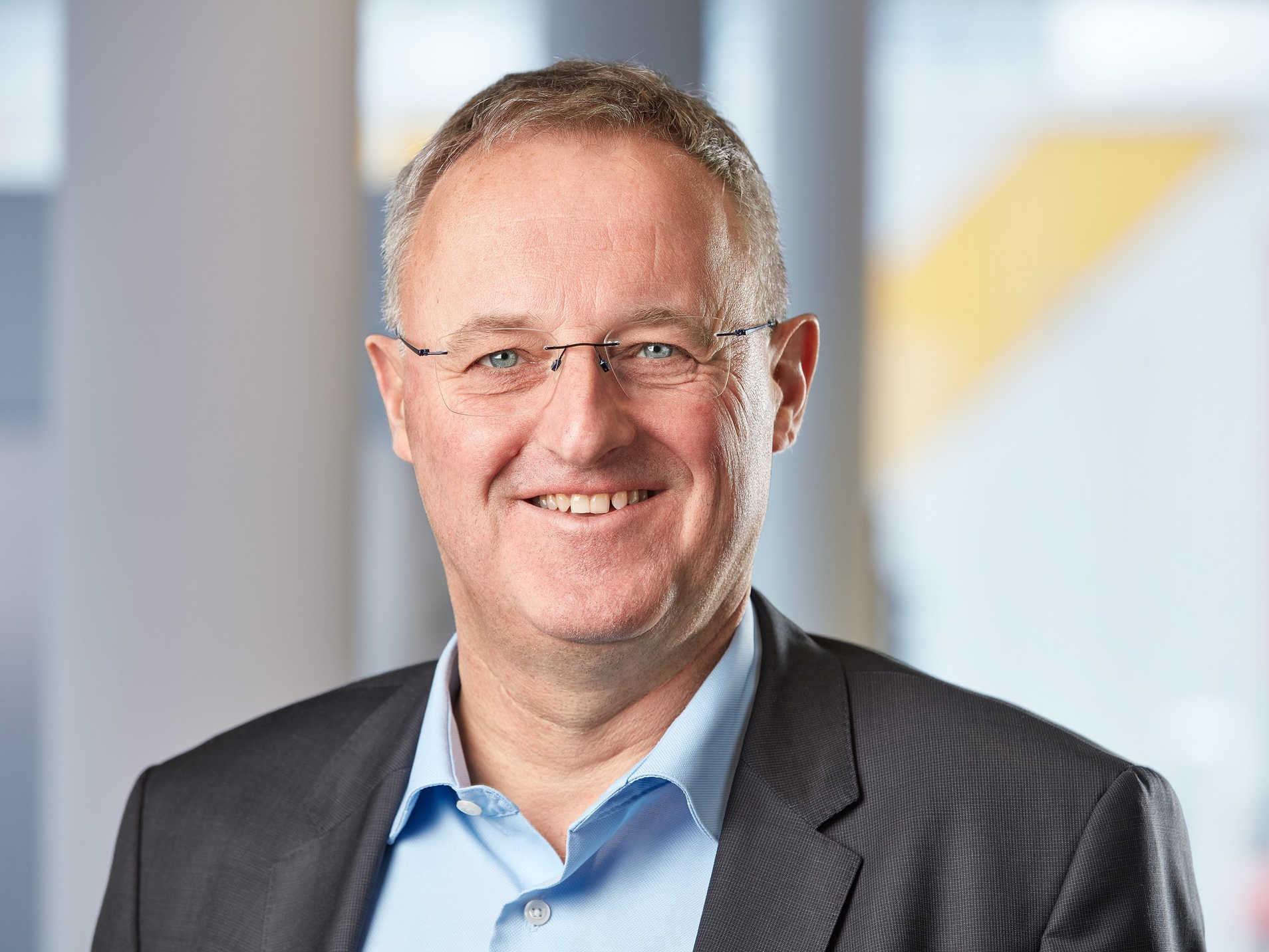 Matthias Huenerwadel Chairman of the Group Executive Committee, Chief Executive Officer (CEO)